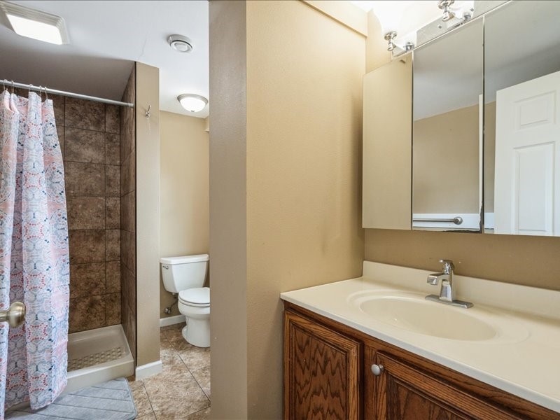 1175 F Avenue Marion IA 52302