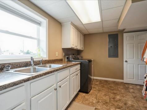 1175 F Avenue Marion IA 52302