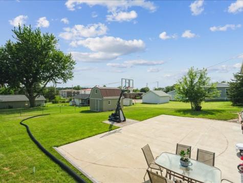 1175 F Avenue Marion IA 52302