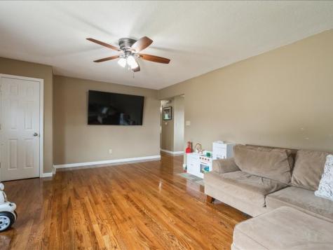 1175 F Avenue Marion IA 52302