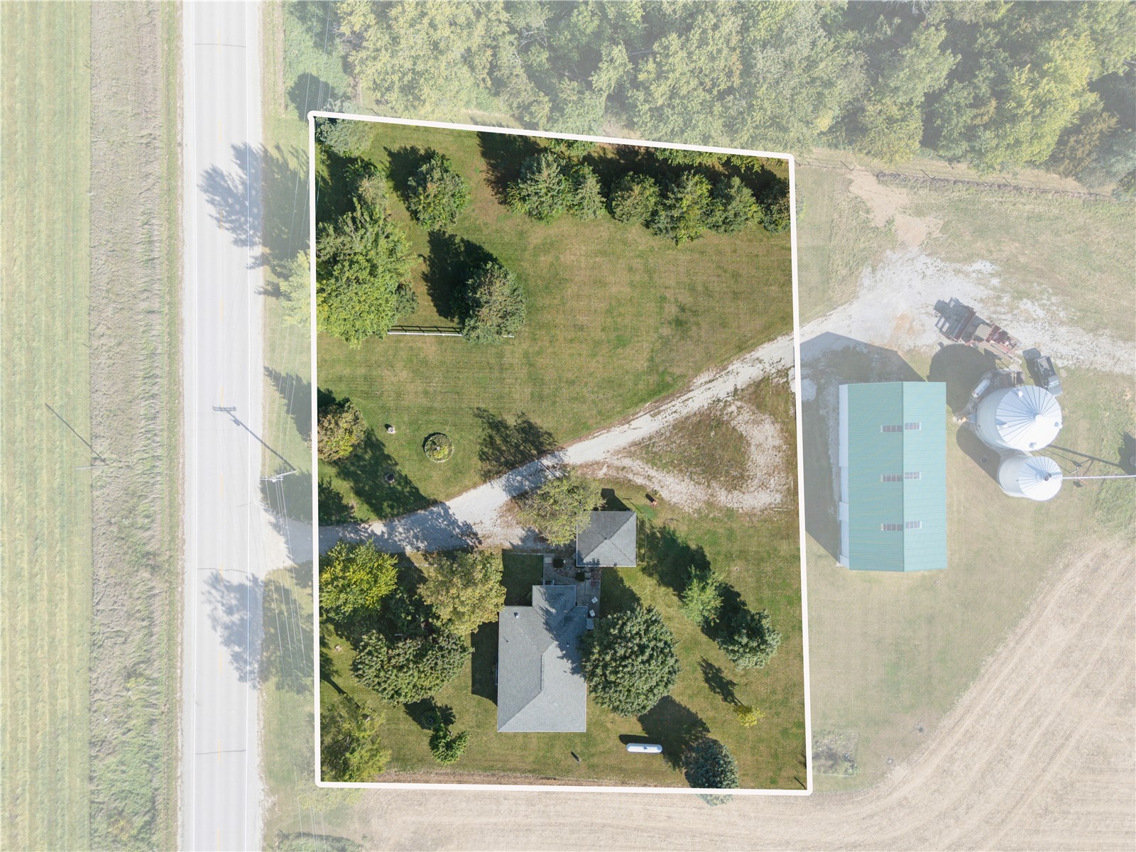 4565 Alice Road Center Point IA 52213