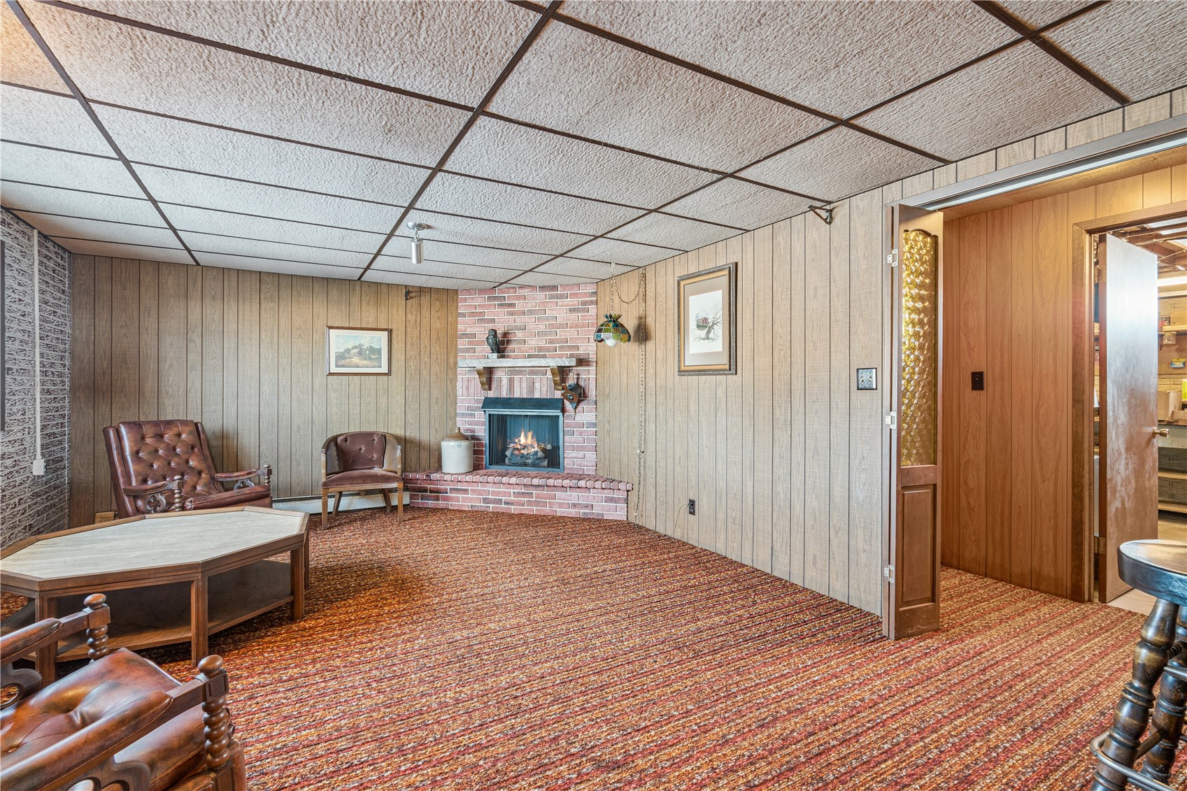 4565 Alice Road Center Point IA 52213