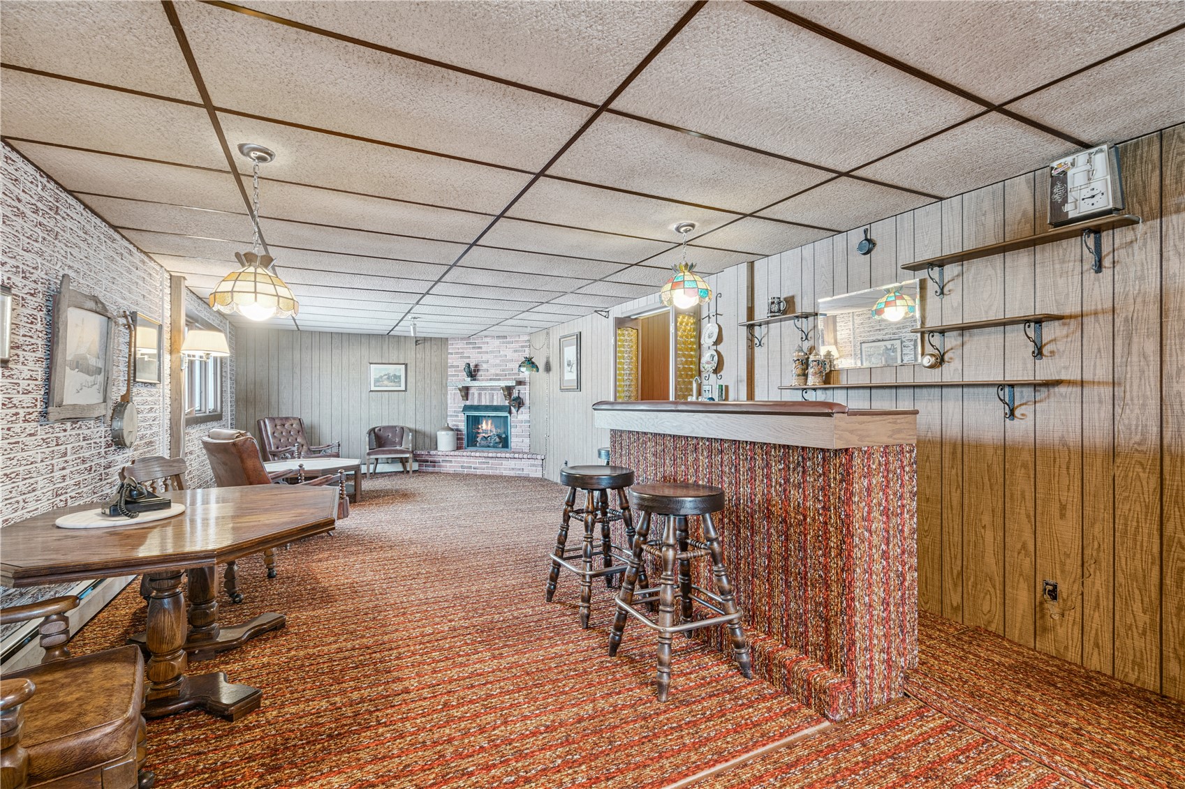 4565 Alice Road Center Point IA 52213