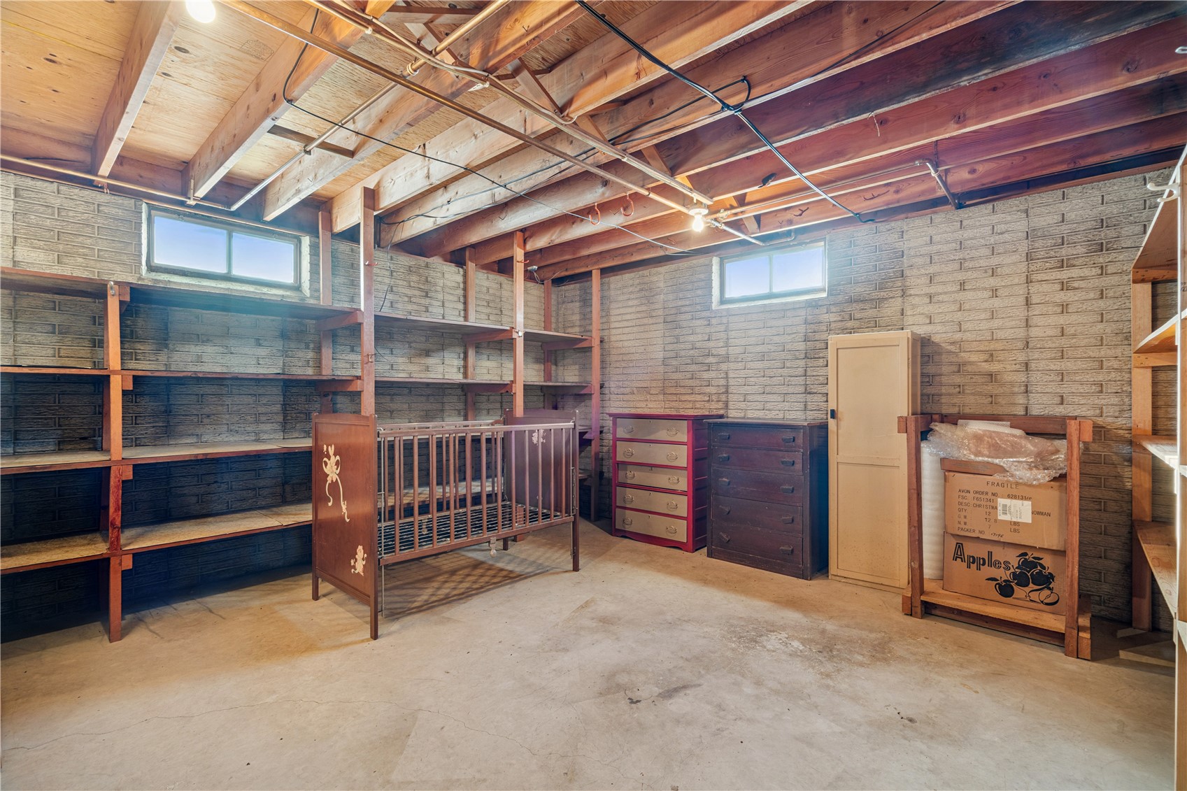 4565 Alice Road Center Point IA 52213