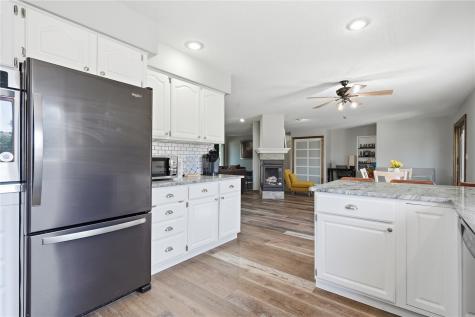 2916 Rustic Ridge Road NE Iowa City IA 52240