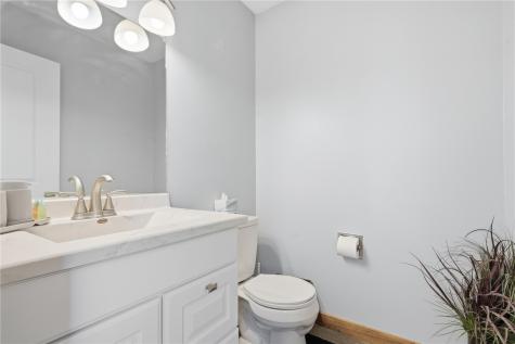 2916 Rustic Ridge Road NE Iowa City IA 52240