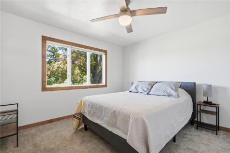 2916 Rustic Ridge Road NE Iowa City IA 52240