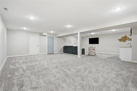 2916 Rustic Ridge Road NE Iowa City IA 52240