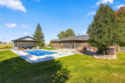 2916 Rustic Ridge Road NE Iowa City IA 52240
