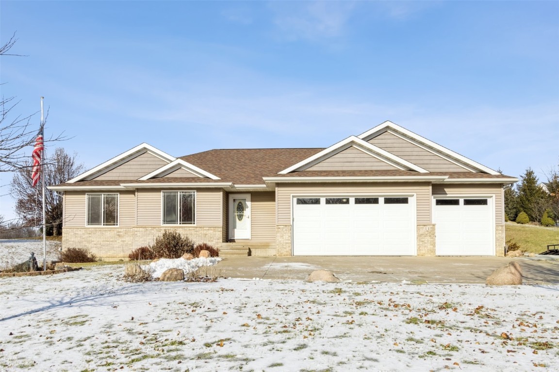 11 Valley Forge Drive Lisbon IA 52253