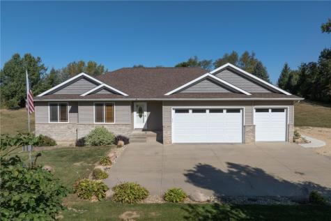 11 Valley Forge Drive Lisbon IA 52253