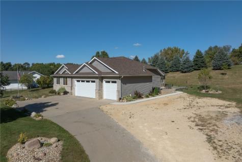 11 Valley Forge Drive Lisbon IA 52253