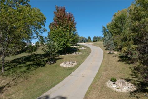 11 Valley Forge Drive Lisbon IA 52253