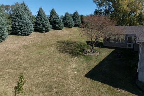 11 Valley Forge Drive Lisbon IA 52253