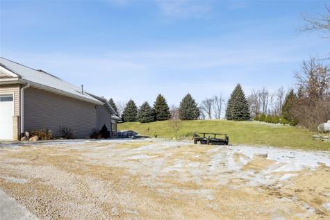 11 Valley Forge Drive Lisbon IA 52253