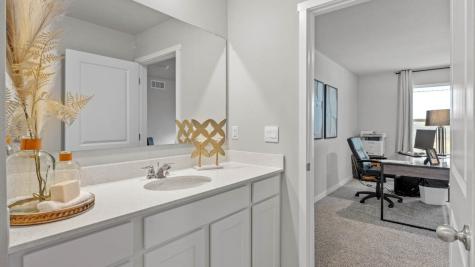 2889 Prairielight Drive Hiawatha IA 52233