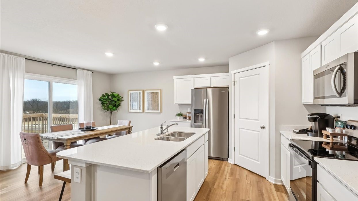 2889 Prairielight Drive Hiawatha IA 52233