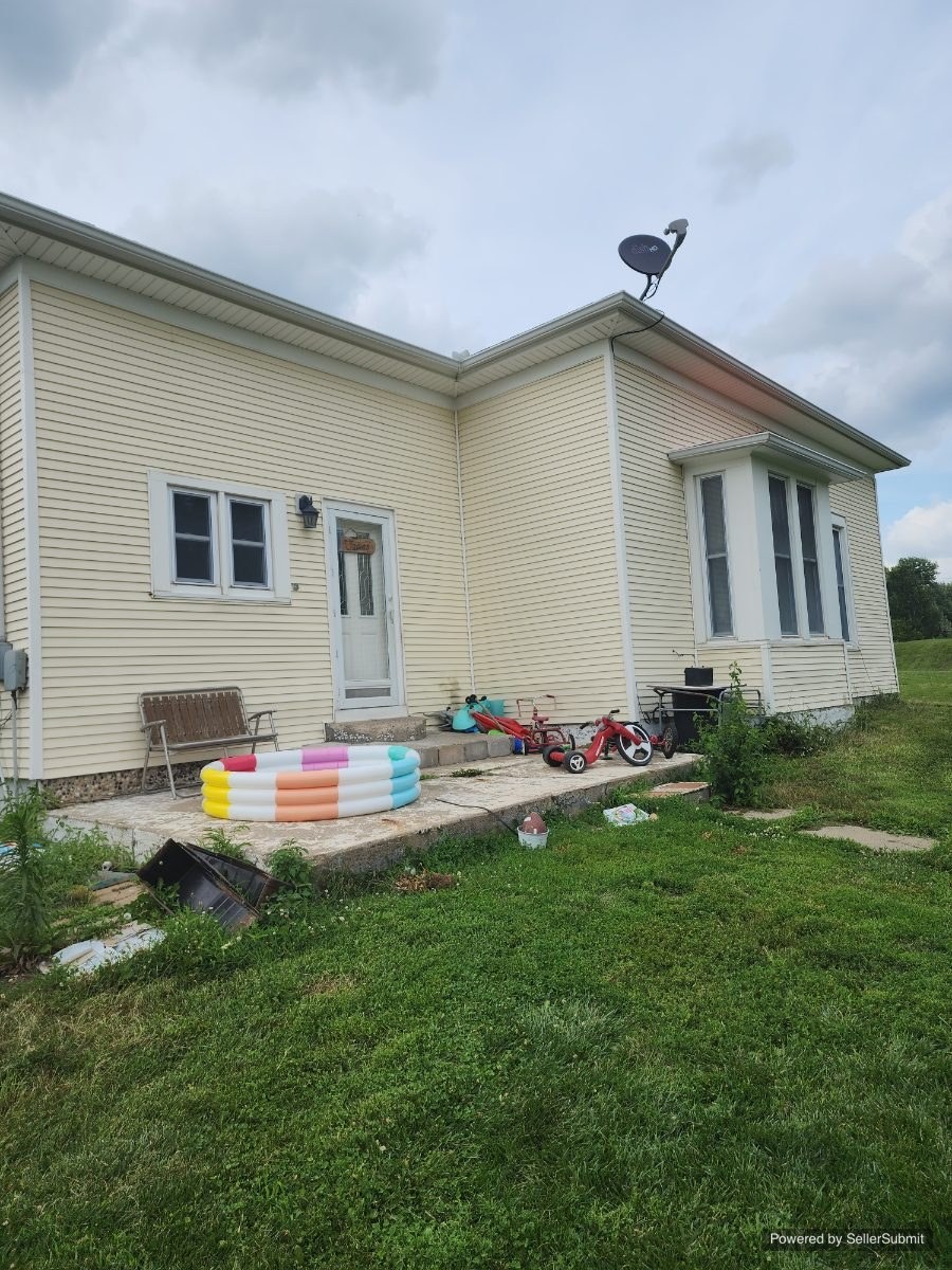 606 W Broadway Street Moulton IA 52572