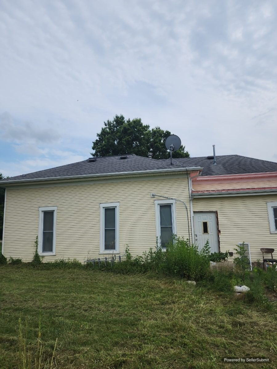 606 W Broadway Street Moulton IA 52572