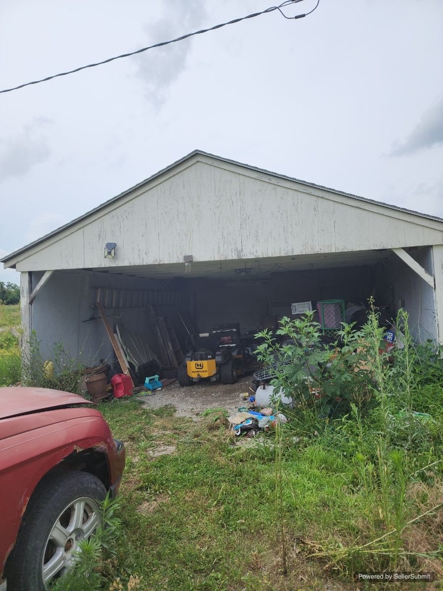 606 W Broadway Street Moulton IA 52572