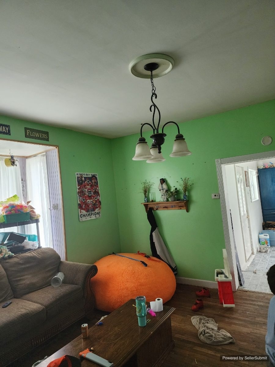 606 W Broadway Street Moulton IA 52572