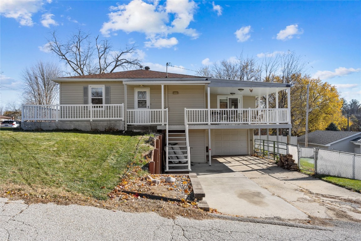 401 E Pine Street Anamosa IA 52205