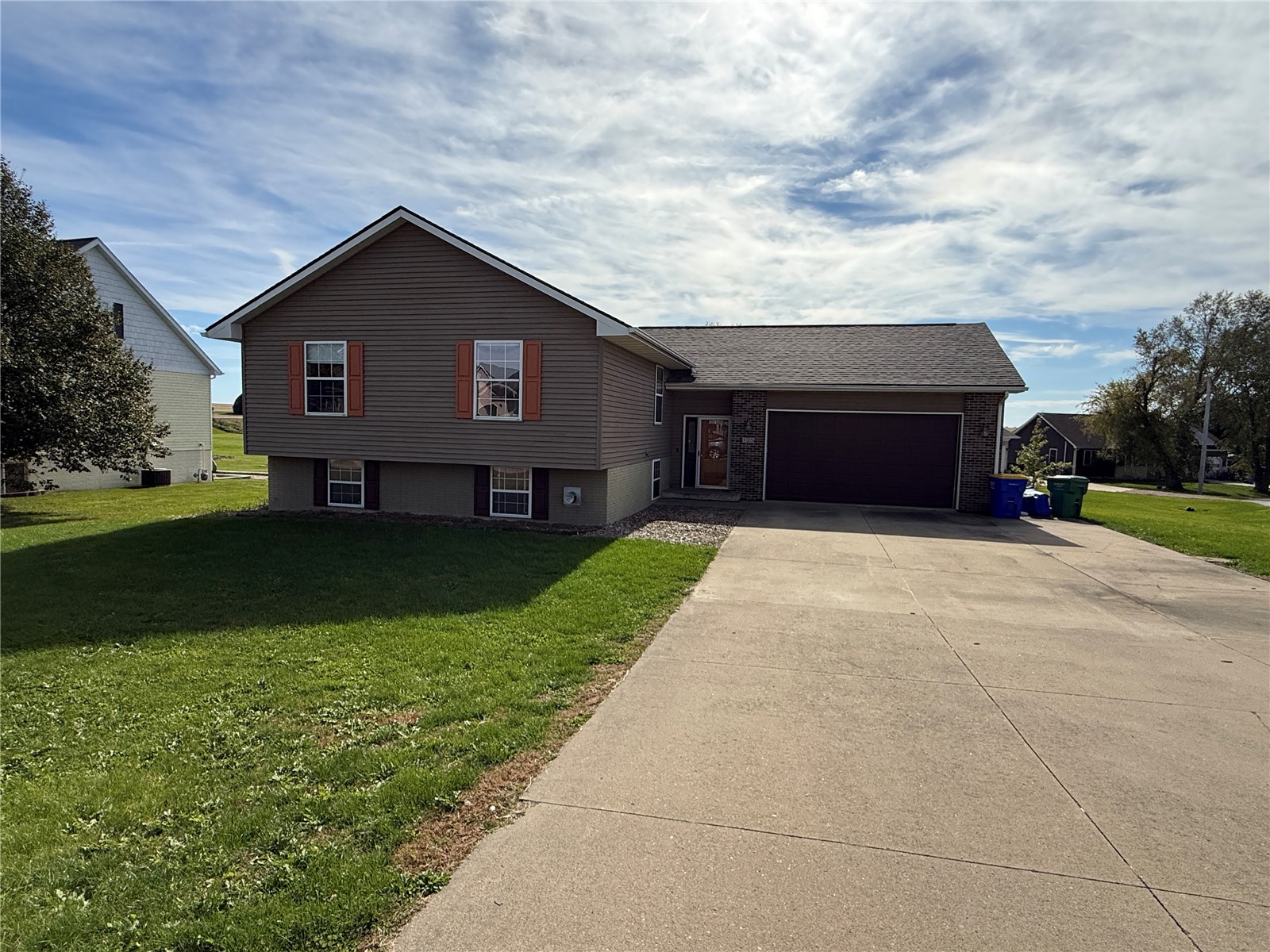 125 6th Avenue W Walford IA 52351