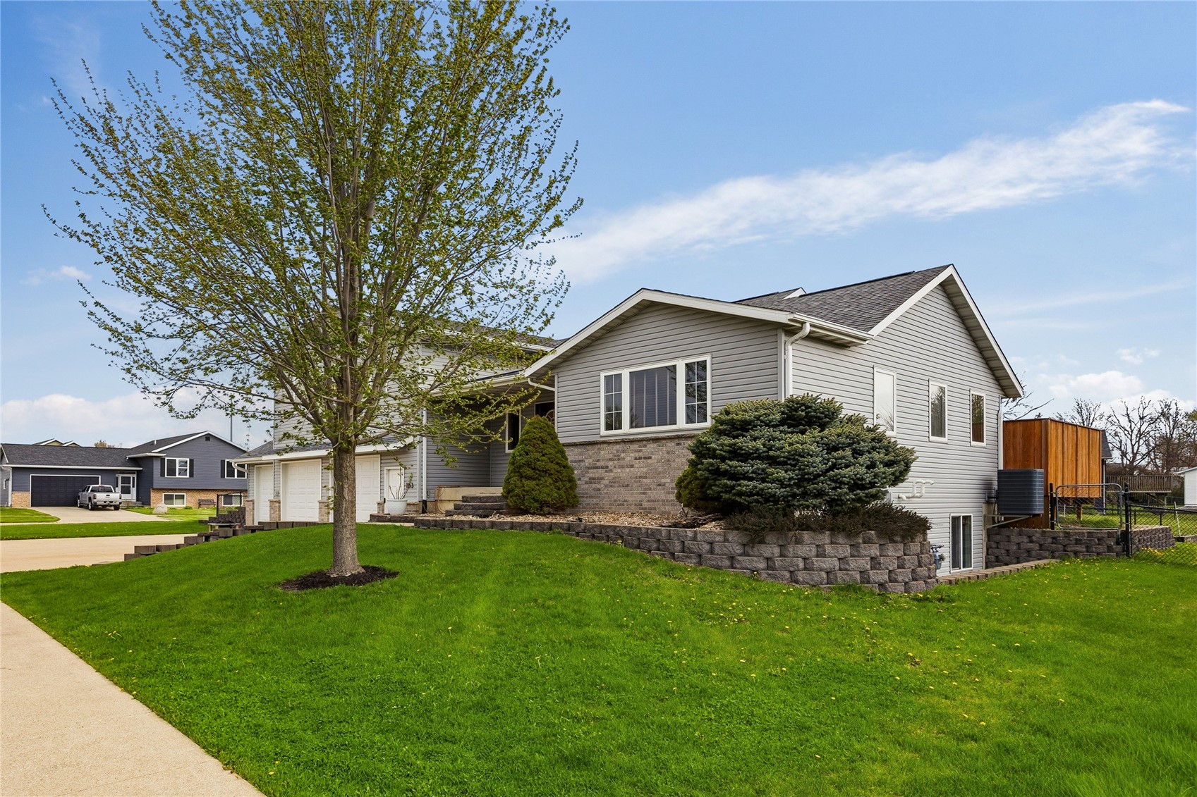 103 Longworth Avenue Alburnett IA 52202