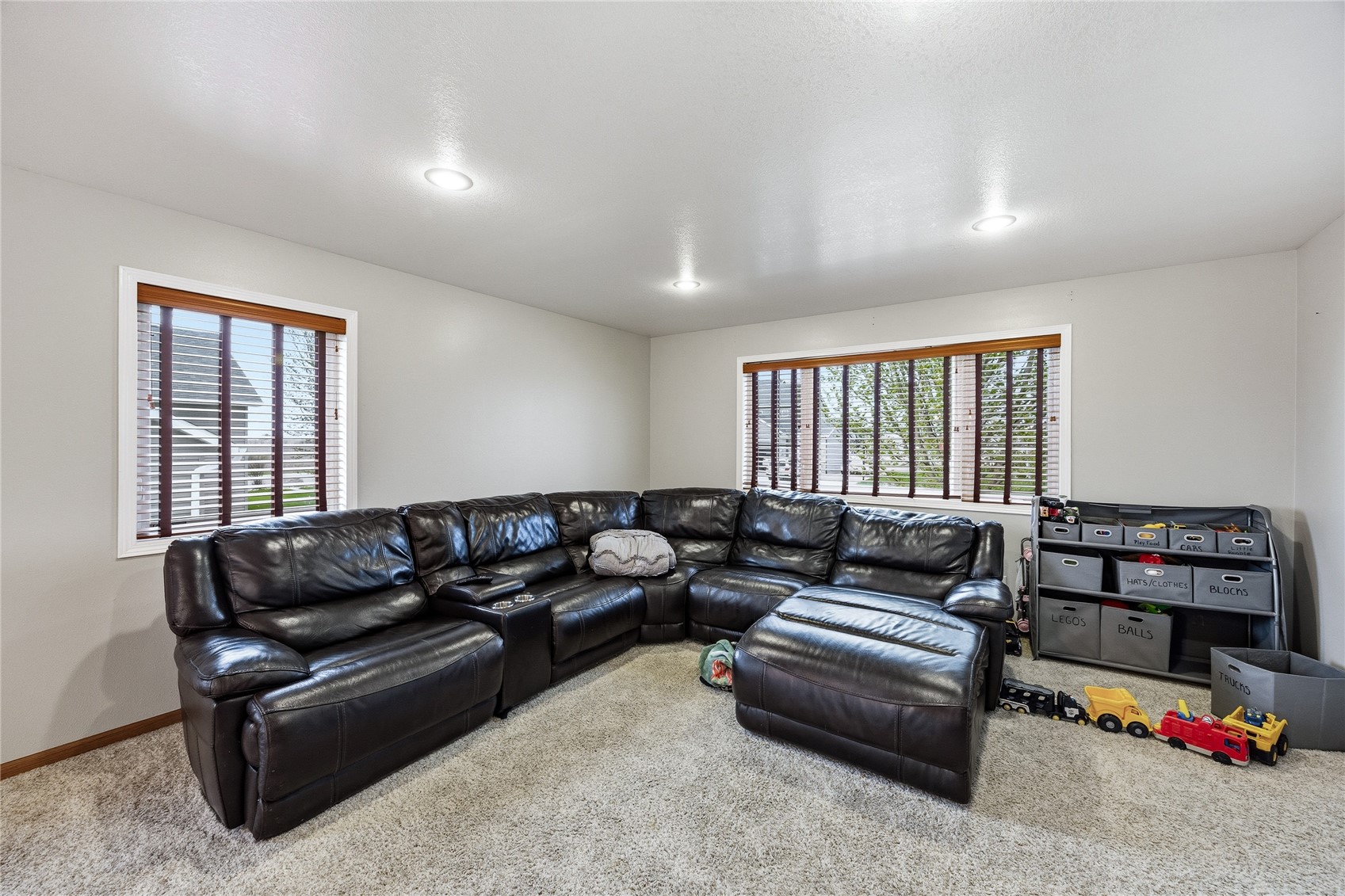 103 Longworth Avenue Alburnett IA 52202
