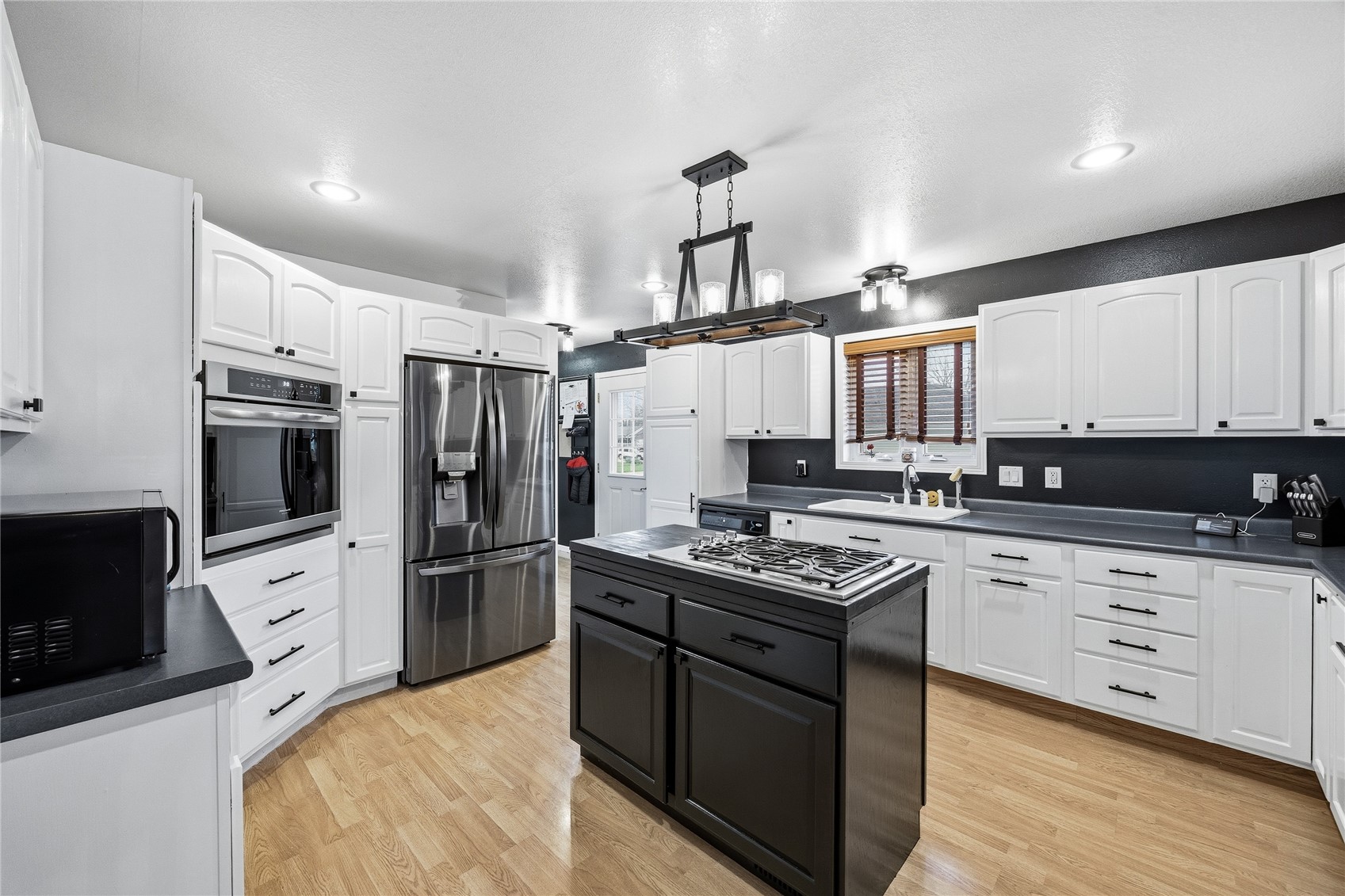 103 Longworth Avenue Alburnett IA 52202