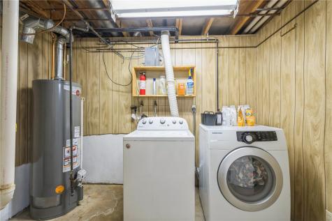 109 Sand Lane NW Cedar Rapids IA 52405