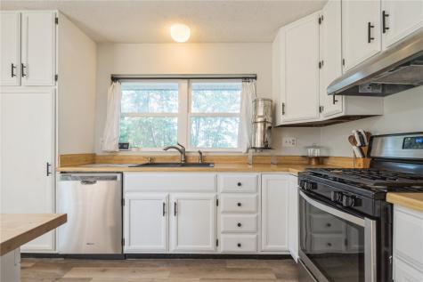 109 Sand Lane NW Cedar Rapids IA 52405