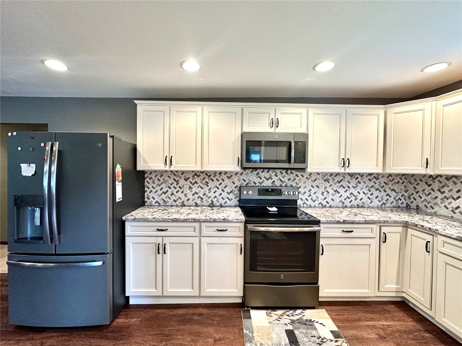 21020 265th Street Manchester IA 52057