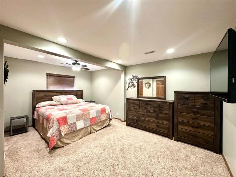 21020 265th Street Manchester IA 52057