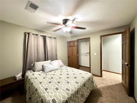 21020 265th Street Manchester IA 52057