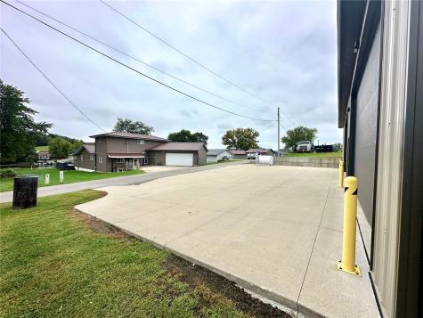 21020 265th Street Manchester IA 52057