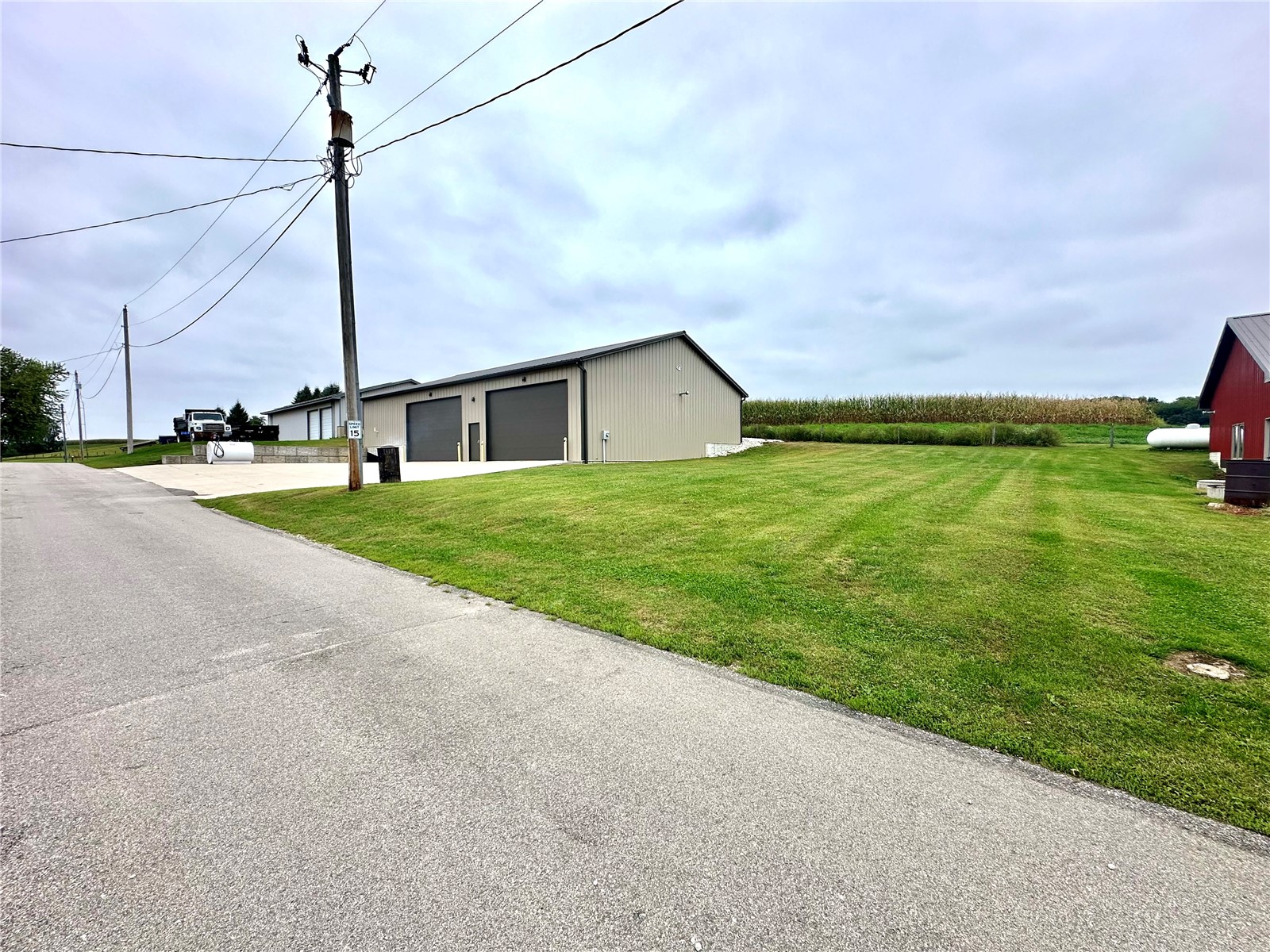 21020 265th Street Manchester IA 52057