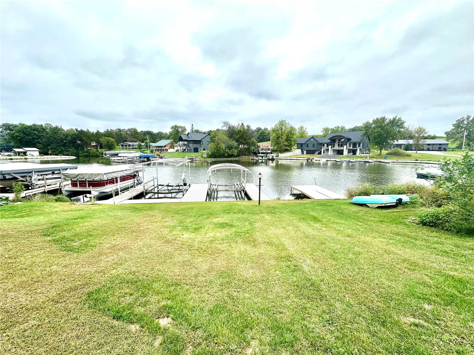 21020 265th Street Manchester IA 52057