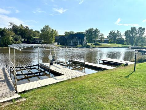 21020 265th Street Manchester IA 52057