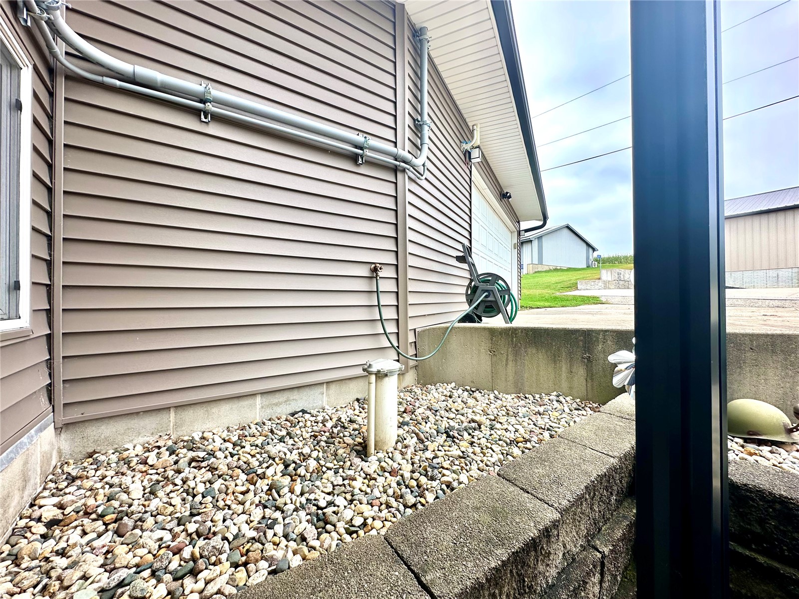 21020 265th Street Manchester IA 52057