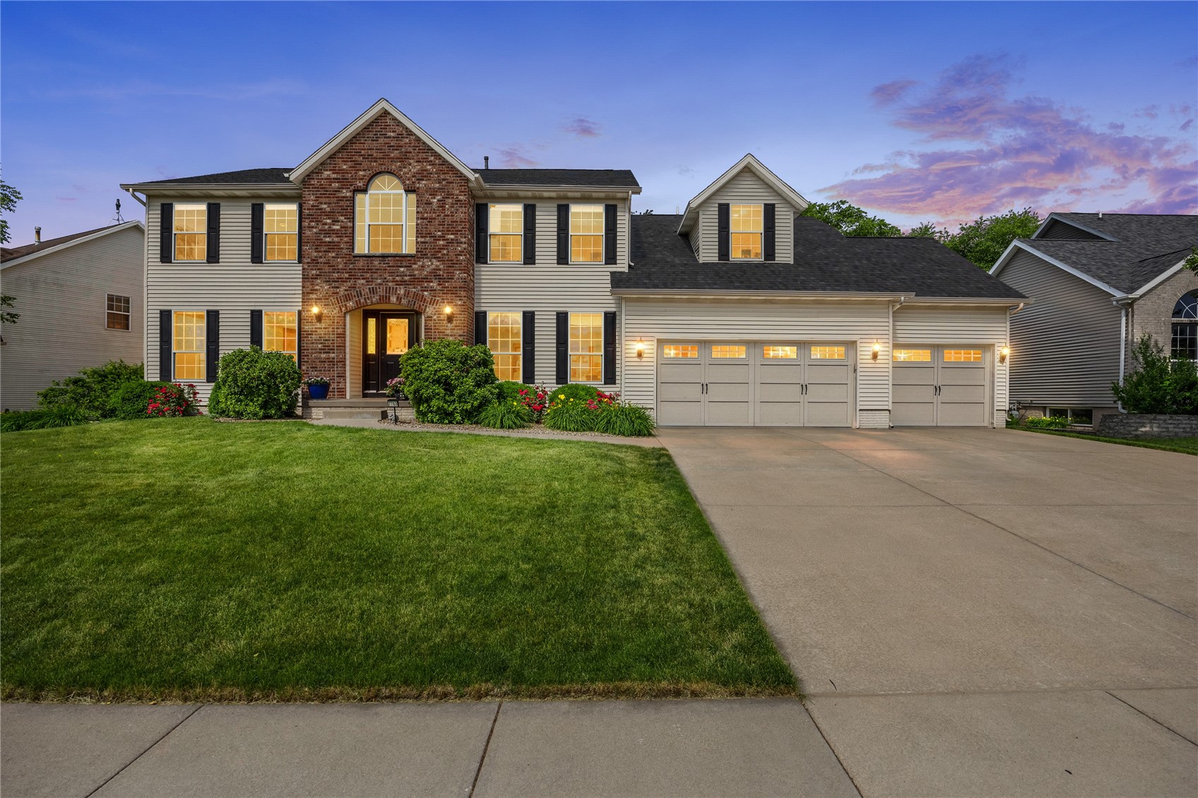 7703 Winston Drive NE Cedar Rapids IA 52402