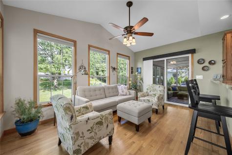 7703 Winston Drive NE Cedar Rapids IA 52402