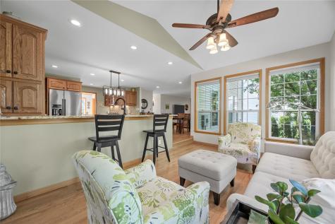 7703 Winston Drive NE Cedar Rapids IA 52402