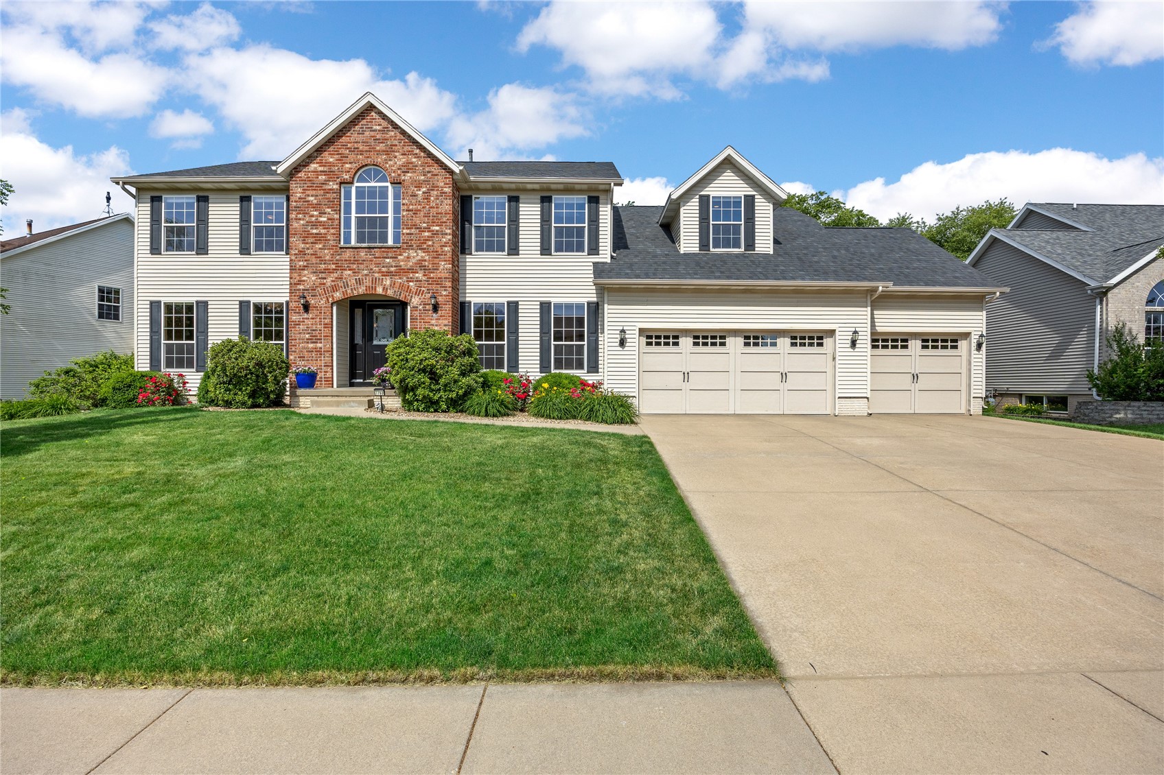 7703 Winston Drive NE Cedar Rapids IA 52402
