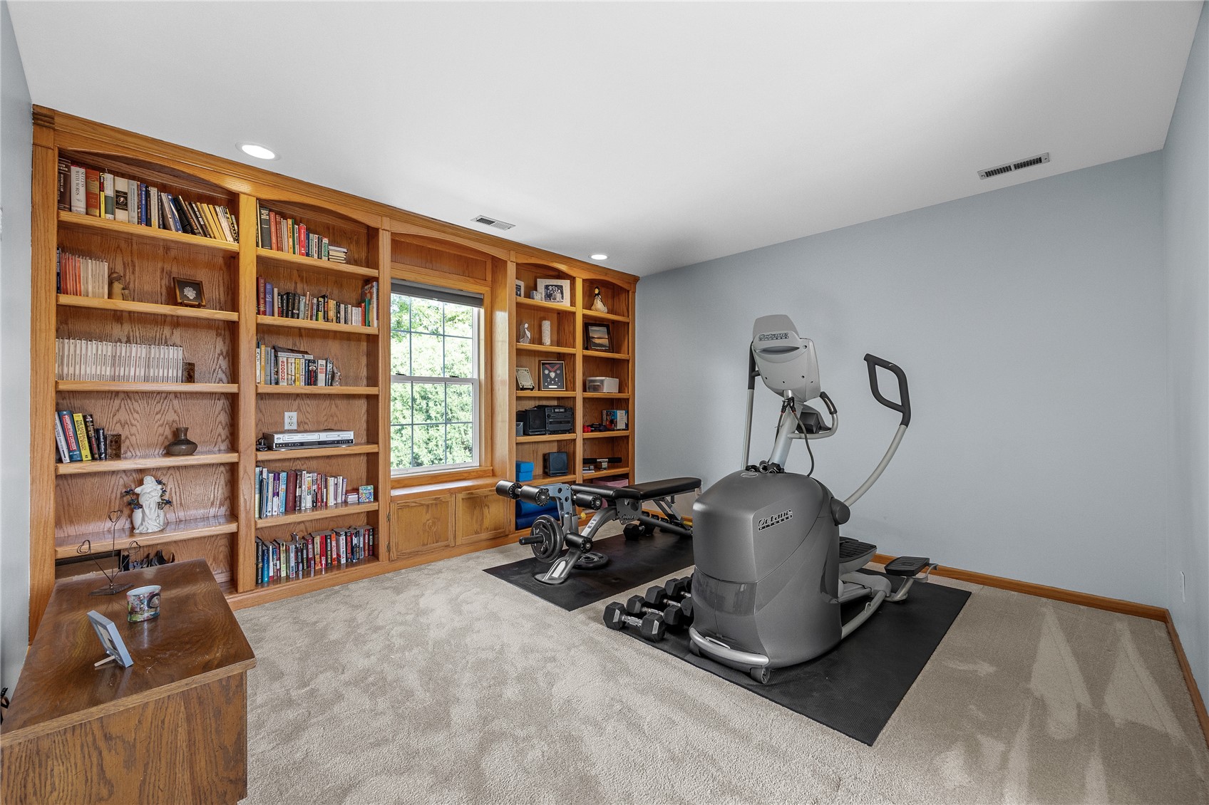 7703 Winston Drive NE Cedar Rapids IA 52402