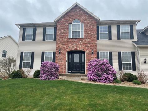 7703 Winston Drive NE Cedar Rapids IA 52402