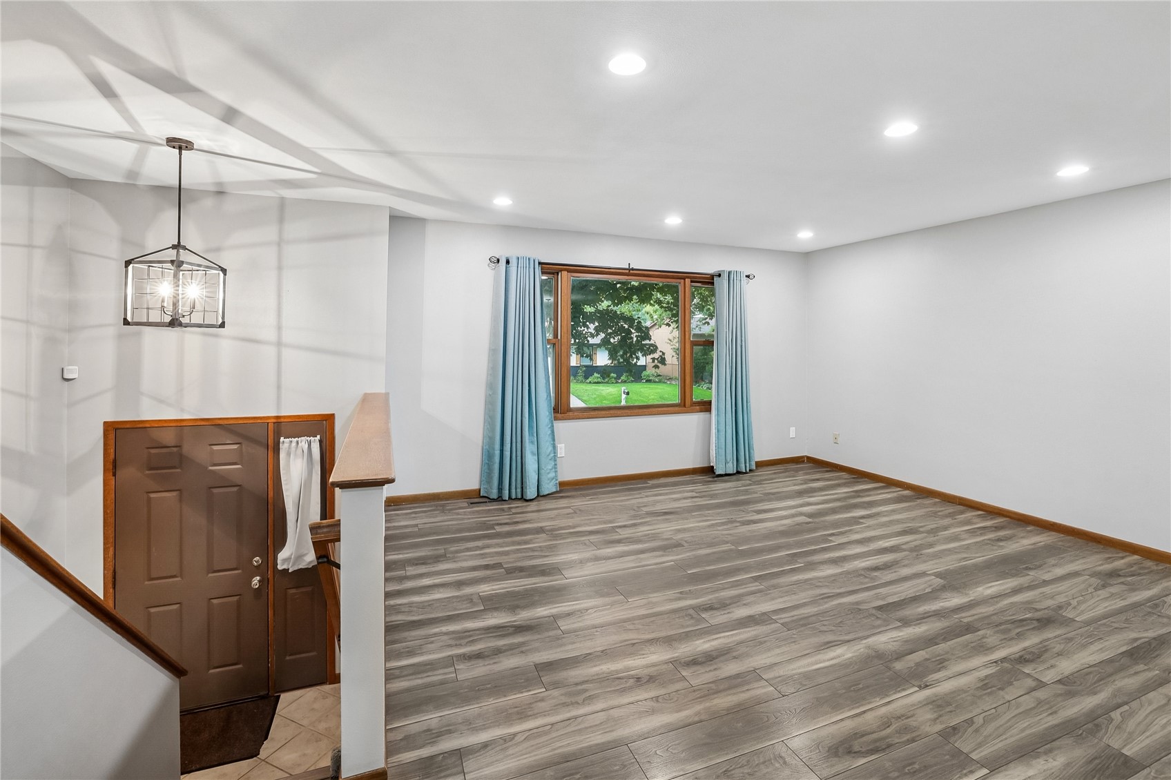 109 Oberlin Street Iowa City IA 52245