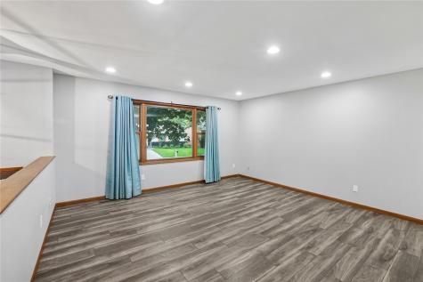 109 Oberlin Street Iowa City IA 52245