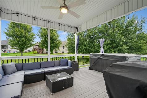 716 Tiburan Lane NE Cedar Rapids IA 52402