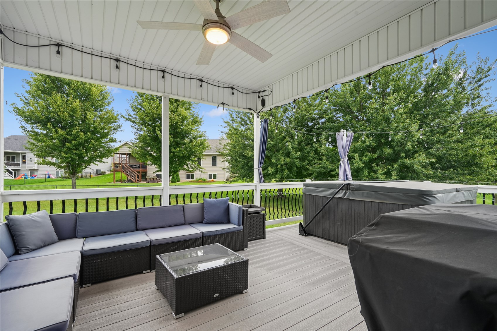 716 Tiburan Lane NE Cedar Rapids IA 52402